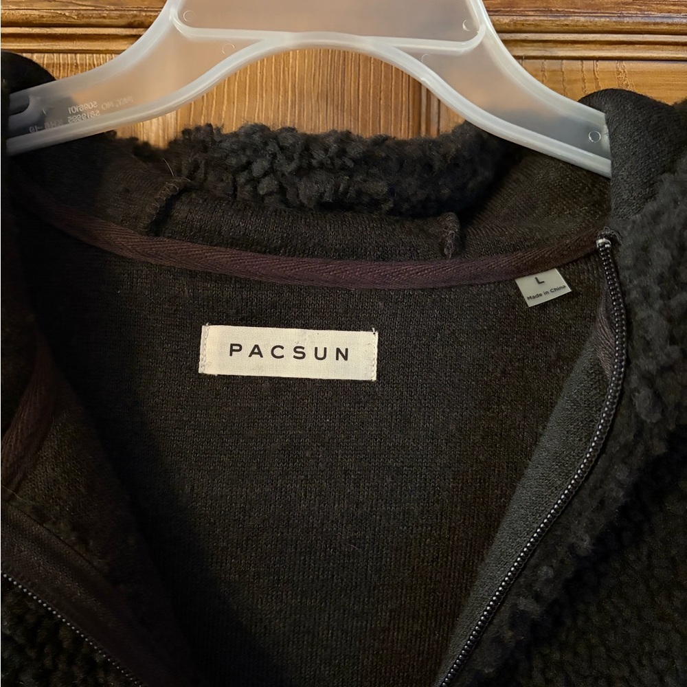 PacSun Men's Black Fleece Zip-Up Hoodie - Picture 3 of 5